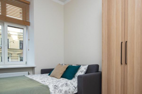 Fully equipped flat, 10 min walk away to central station, 2nd floor, Riga